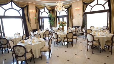 Royal Palace Resort & Spa