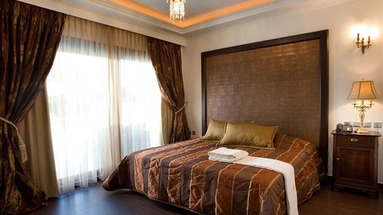 Royal Palace Resort & Spa