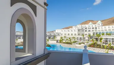 Royal Palm Resort & Spa