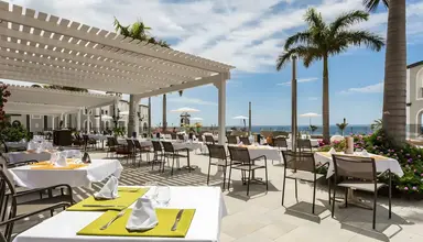Royal Palm Resort & Spa