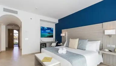 Royal Palm Resort & Spa