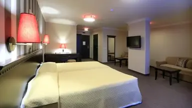 Royal Park and Spa
