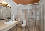 Royal Park Apartments