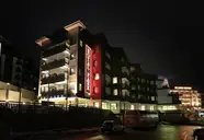 Royal Park Apartments