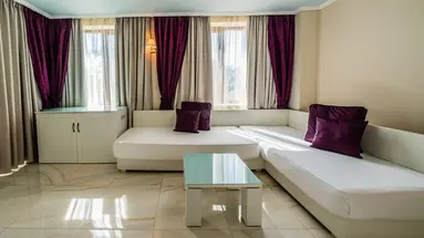 Royal Perla