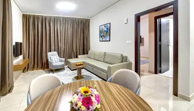 Royal Regency Suites