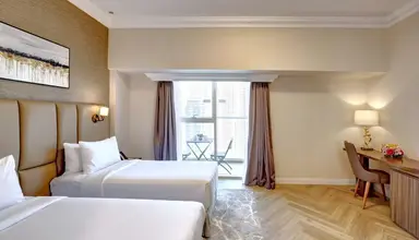 Royal Regency Suites