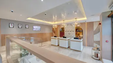 Royal Regency Suites