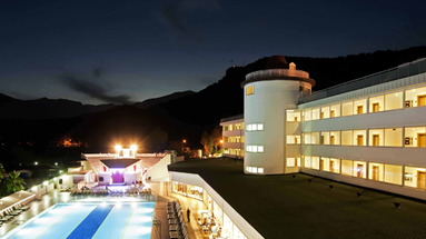 Royal Roxy Resort
