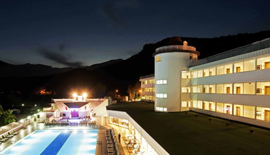 Royal Roxy Resort
