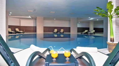 Royal Roxy Resort