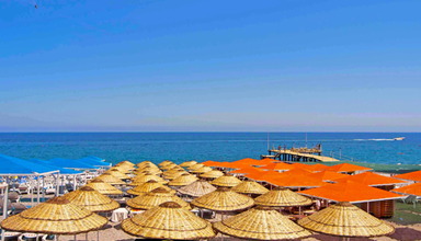 Royal Roxy Resort
