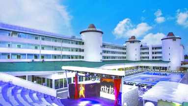 Royal Roxy Resort