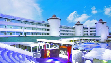 Royal Roxy Resort