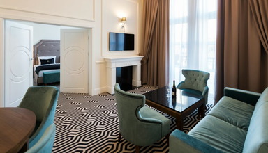 Royal & Spa
