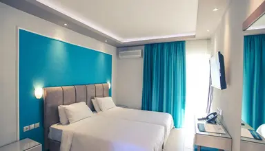 Royal & Suites (Polichrono)