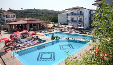 Royal & Suites (Polichrono)