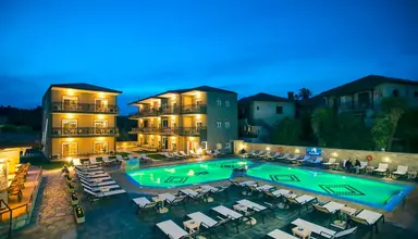 Royal & Suites (Polichrono)