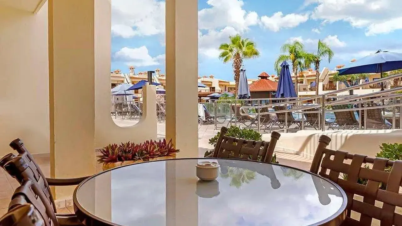 Royal Sunset Beach Club