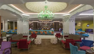 Royal Taj Mahal