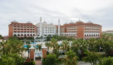 Royal Taj Mahal