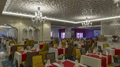 Royal Taj Mahal