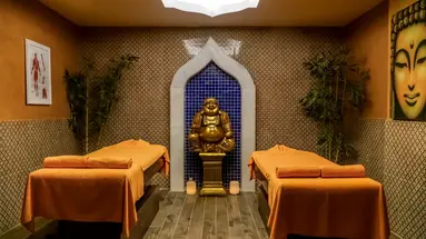 Royal Taj Mahal