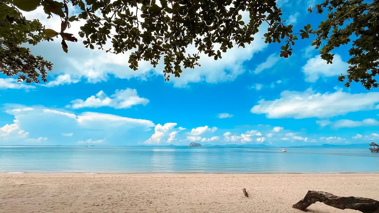 Royal Yao Yai Island Beach Resort