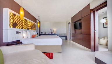 Royalton White Sands