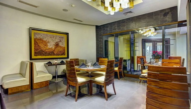 Royalton White Sands