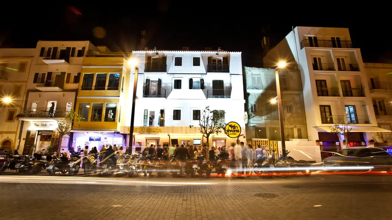 Ryans La Marina