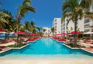 S Hotel Jamaica