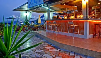 Sacallis Inn Beach