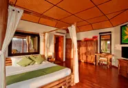 Safari Island Resort & Spa