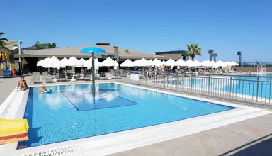 Sailors Beach Club
