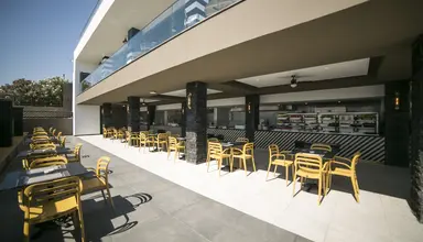 Sailors Beach Club