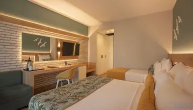 Sailors Beach Club