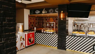 Sailors Beach Club