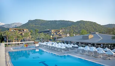 Sailors Beach Club