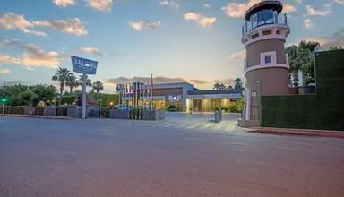Sailors Beach Club