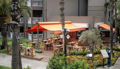 Sailors Beach Club