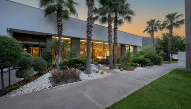 Sailors Beach Club