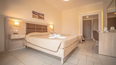 Saint George Palace (Agios Georgios)