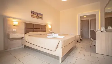 Saint George Palace (Agios Georgios)