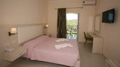 Saint George Palace (Agios Georgios)