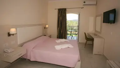 Saint George Palace (Agios Georgios)
