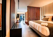 Saladar Suites Boutique