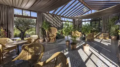 San Canzian Hotel & Residences
