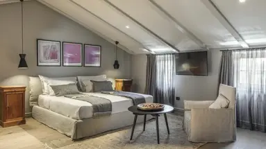 San Canzian Hotel & Residences