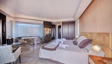 Sandos Monaco & Spa